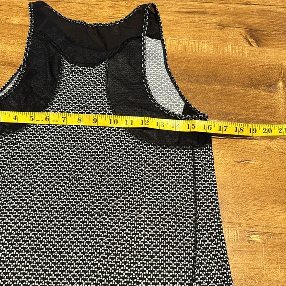 Lululemon Sculpt Tank Top II Monochromic Mesh Detail - Picture 5 of 7